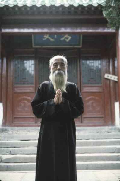 Shaolin monastery visiting monk.jpg 24.4K
