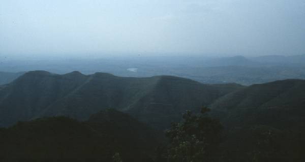 View of hills from above Bodhidharma's cave.jpg 7.6K