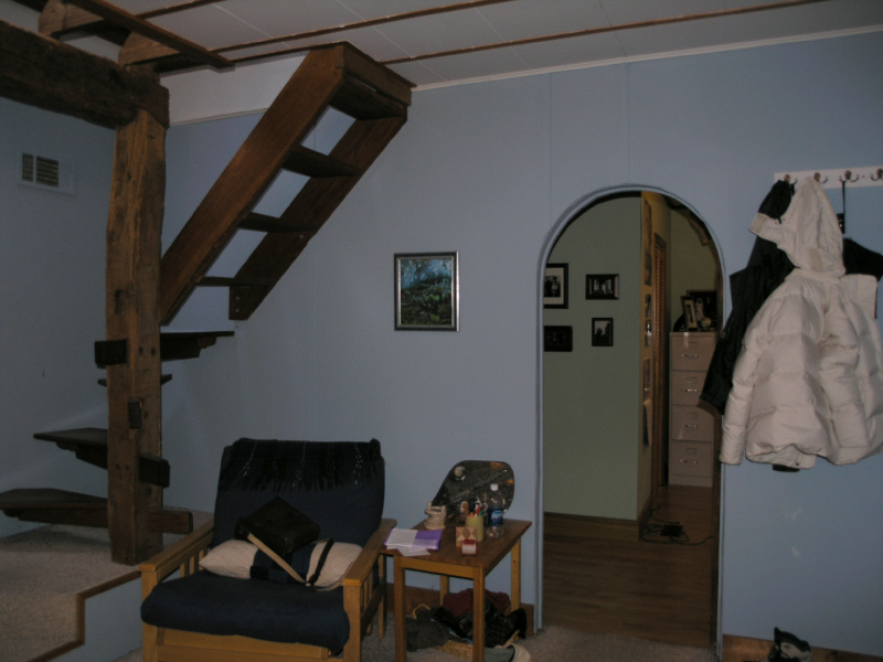 01livingroom2.jpg 153.4K