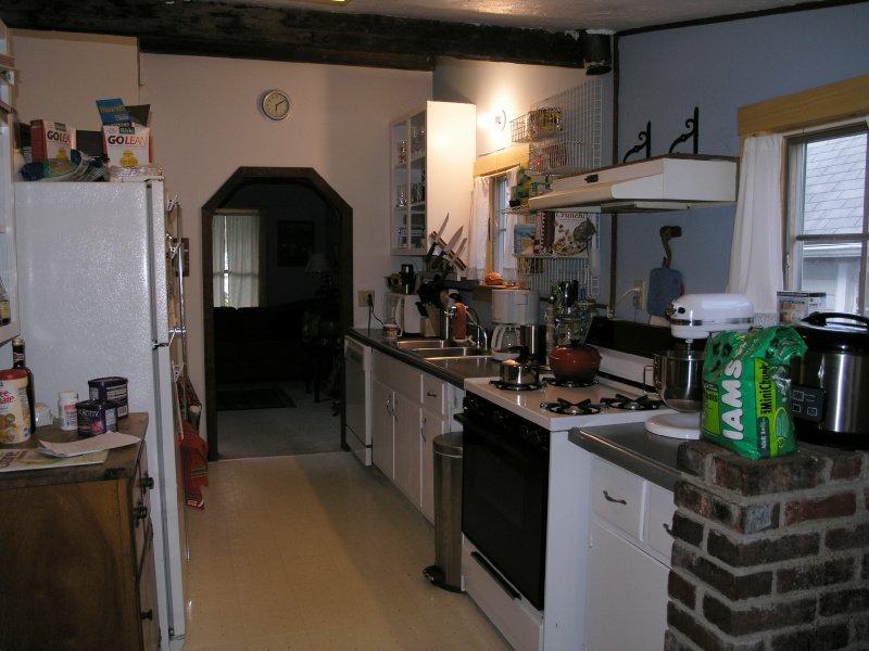 02kitchen.jpg 199.4K