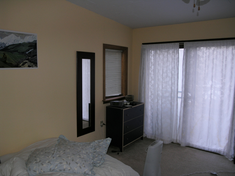 09bedroom1.jpg 148.8K