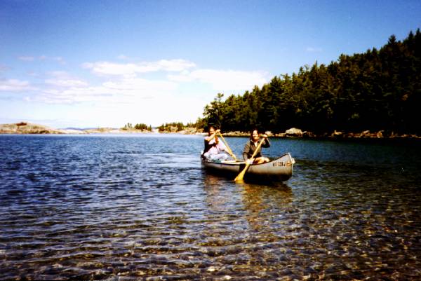 KELLY AND KEVIN CANOE AGAWA BAY.jpg 41.3K