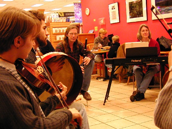 p1215514.jpg 98.1K