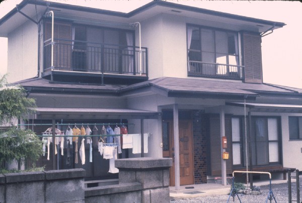 japan002.jpg 60.8K