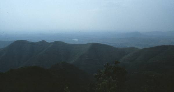 View of hills from above Bodhidharma's cave.jpg 7.6K