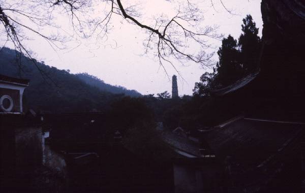 t'ien t'ai temple 02.jpg 21.9K