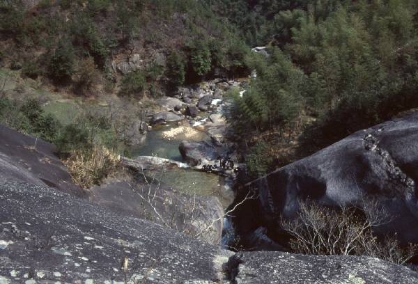 t'ien t'ai trip falls 002.jpg 46.6K