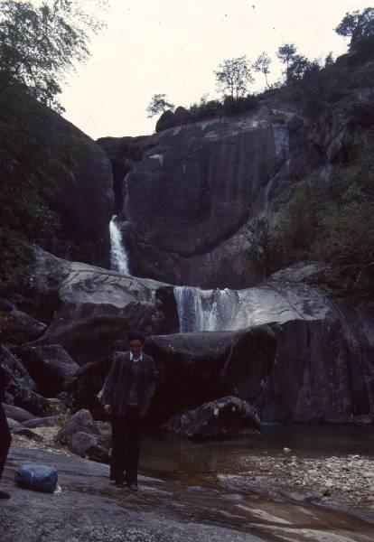t'ien t'ai trip falls 005.jpg 33.0K