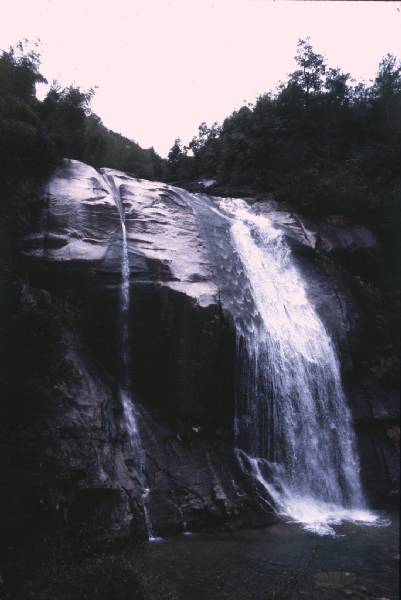 t'ien t'ai trip falls 008.jpg 26.0K