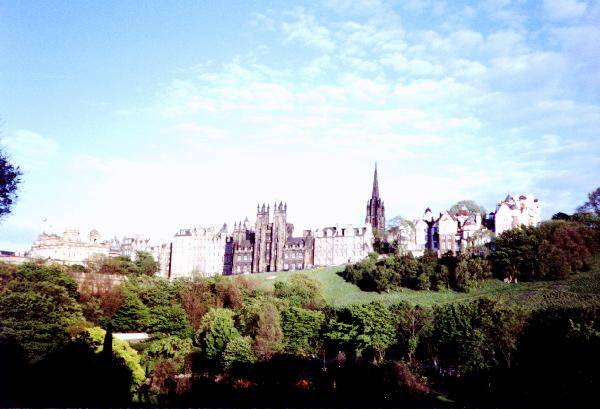 EDINBURG CASTLE.jpg 36.0K