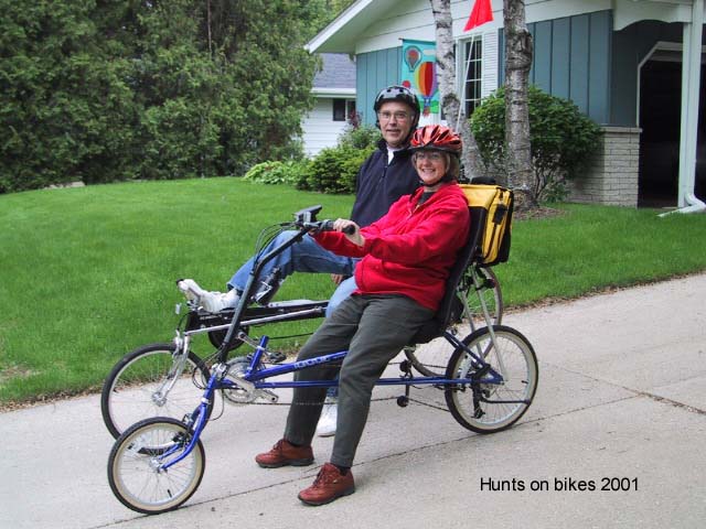 Hunts on bikes.JPG 60.5K