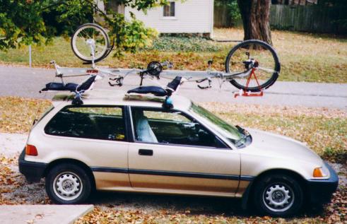 Tandem on the car, cropped.jpg 36.8K