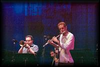 Intl Vamp Band 092201_02.jpg 5.2K